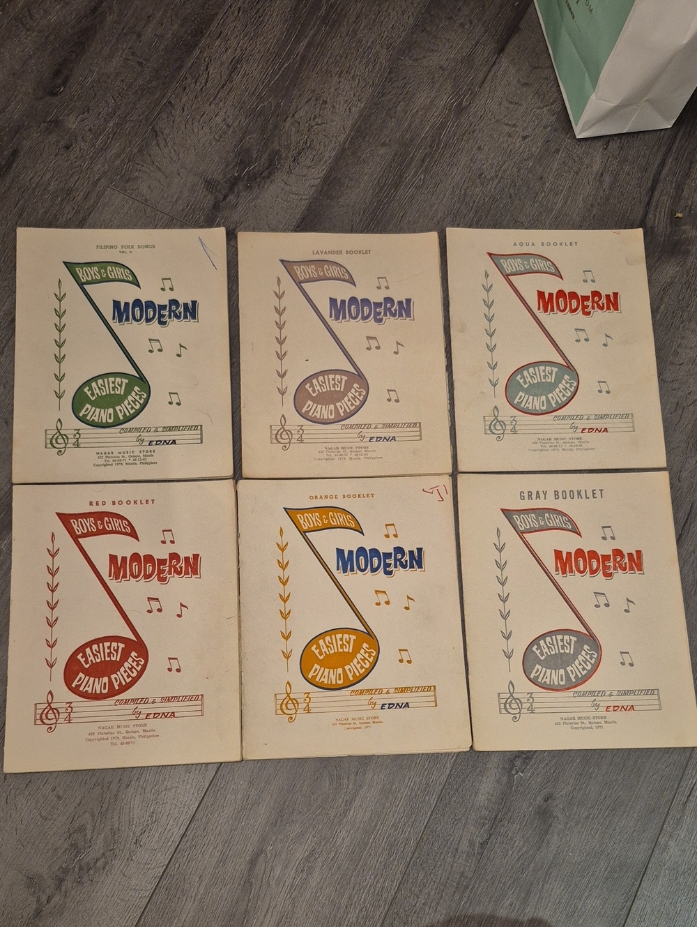Modern Easiest Piano Pieces Booklets - Vintage Piano Sheets 1971 Boys & Girls X6